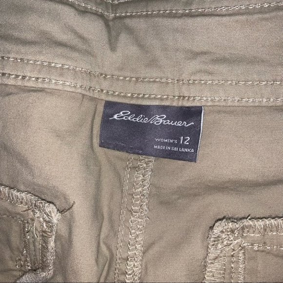 Eddie Bauer Shorts Women’s Size 12 US Light Khaki Hiking Outdoors “Aspire” Chino - Picture 7 of 9